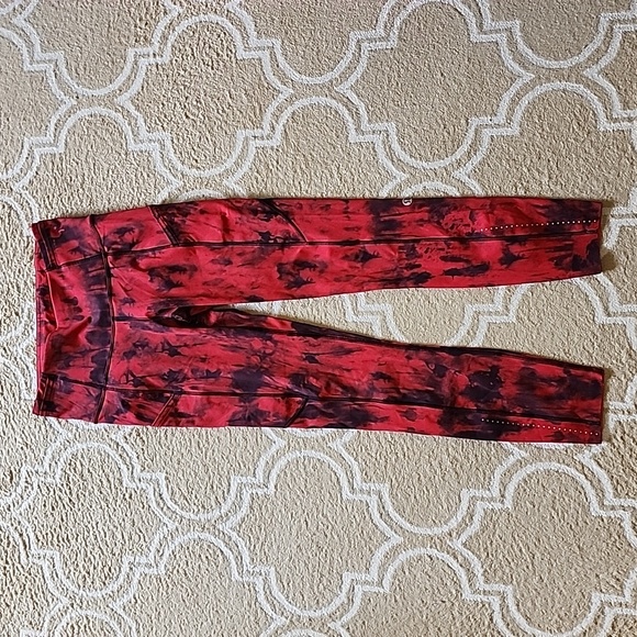 Lululemon Fast and Free Tight 25" *Game Day in Game Day Red Black Multi EUC - Picture 1 of 6